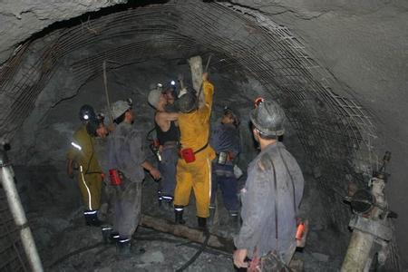越城工程爆破中的危险因素分析以及应对工程爆破危险的措施